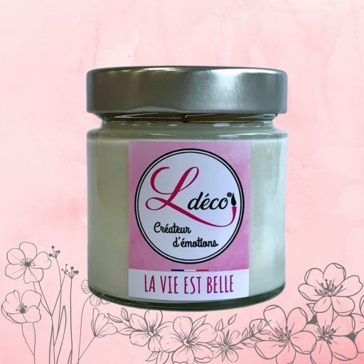 bougie naturelle et artisanale au parfum la vie est belle